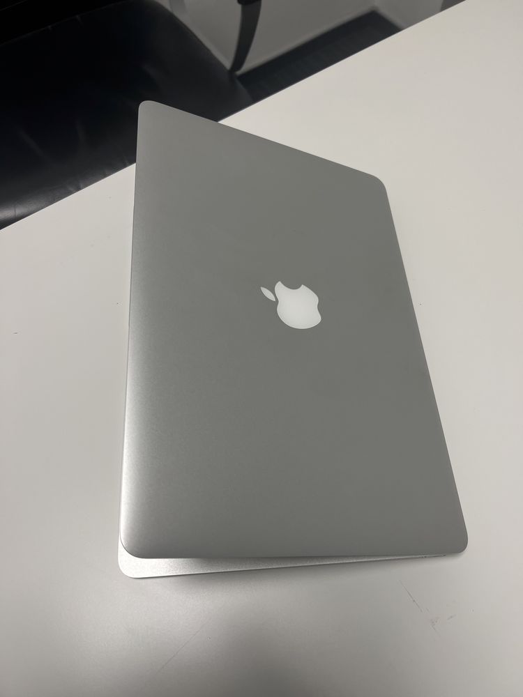 Laptop MacBook Air 13”