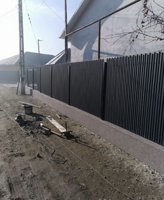 Vand fac garduri la comanda clientului