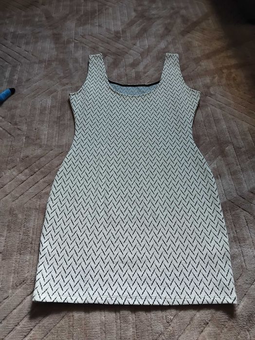 рокля на mango ..