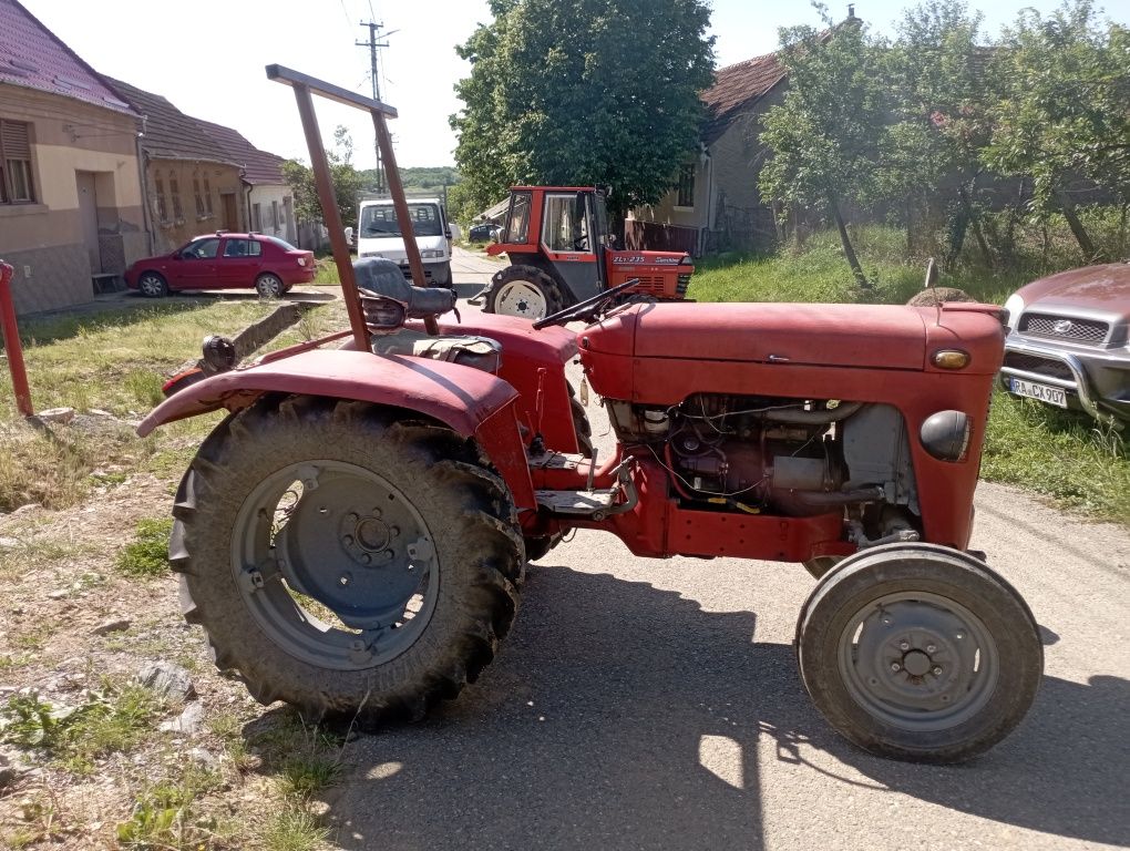 Tractoare de vanzare
