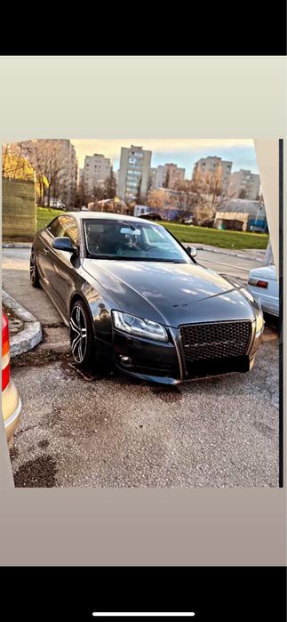 Vand audi a5 coupe , motor defect
