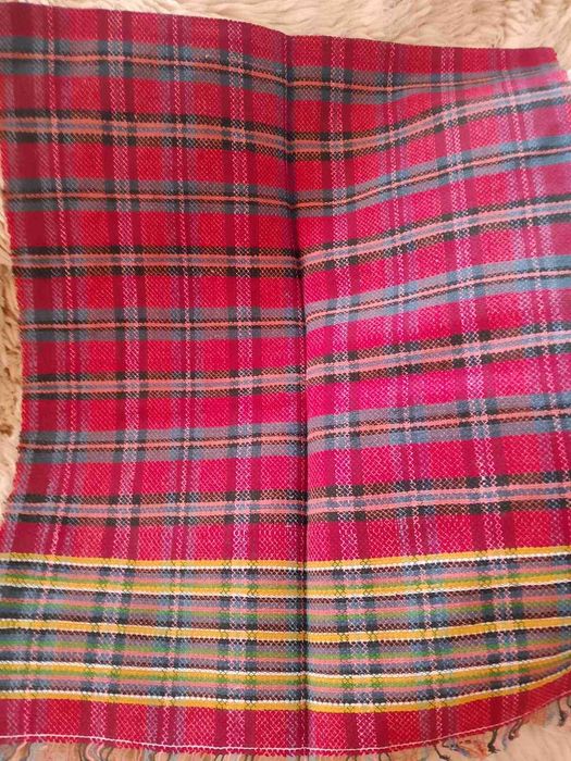 Автентични ръчно тъкани котленски престилки с народни мотиви