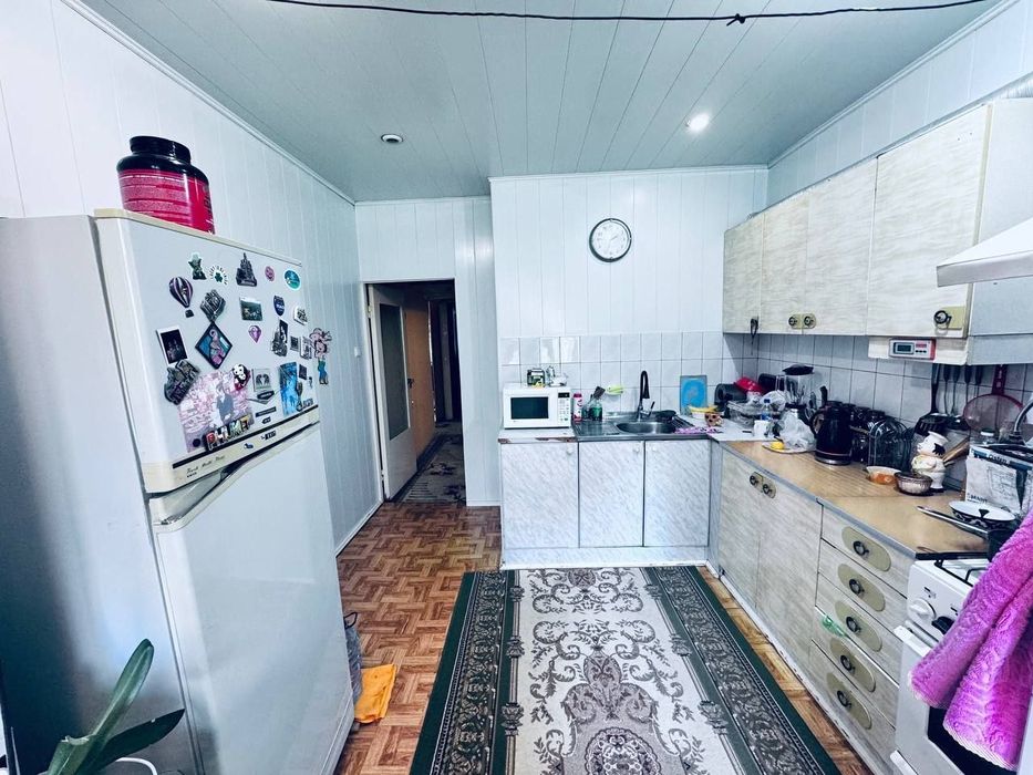 Продаётся 4 комнатная квартира! Ахмад Югнаки!