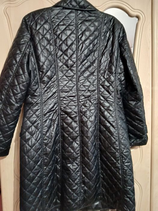 Haina subțire de fâș  40 dar corespunde la L,Xl