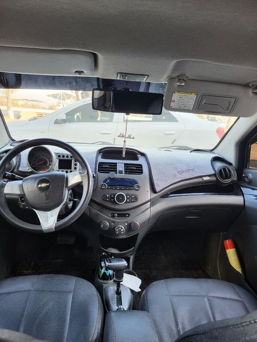 2011 metan avtamat spark sotiladi
tomdan pasti kraska 
Udar yoq rangi