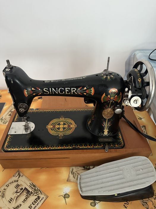 Mașina de cusut SINGER