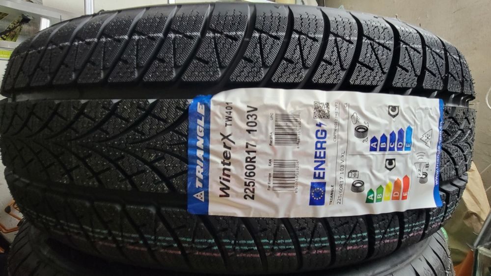 Продавам чисто нови зимни гуми 225 60 17