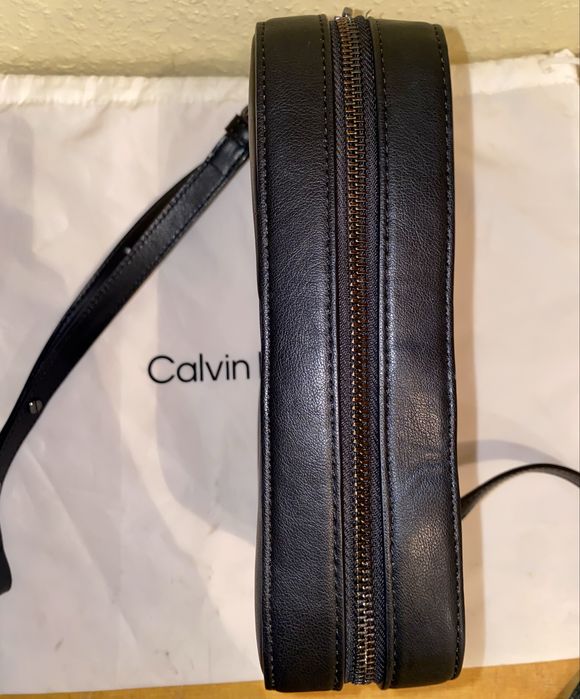Оригинална чанта Calvin Klein