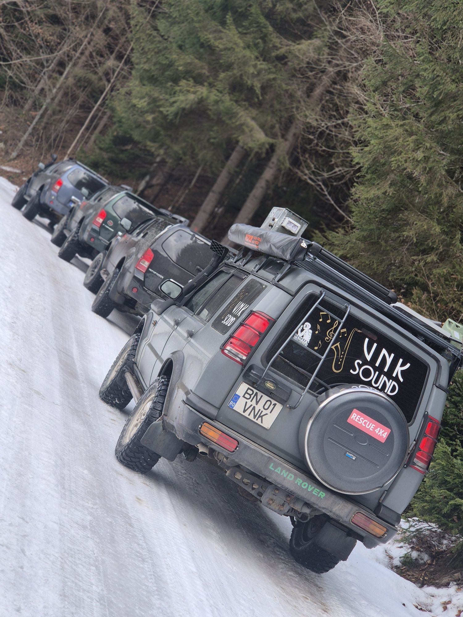 Discovery 2 pregătită de Overlanding