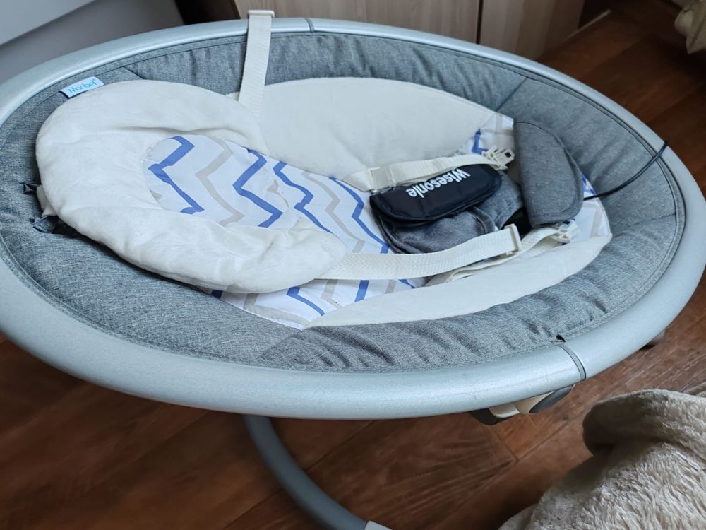 Продам детскую коляску