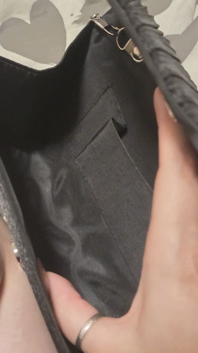 Сатенена клъч чанта