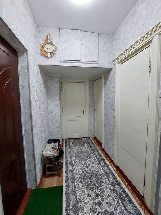 Срочно сотилади Сергели 5.галарейка дом 1*2/9/9 ремонт тоза 2×3 балкон