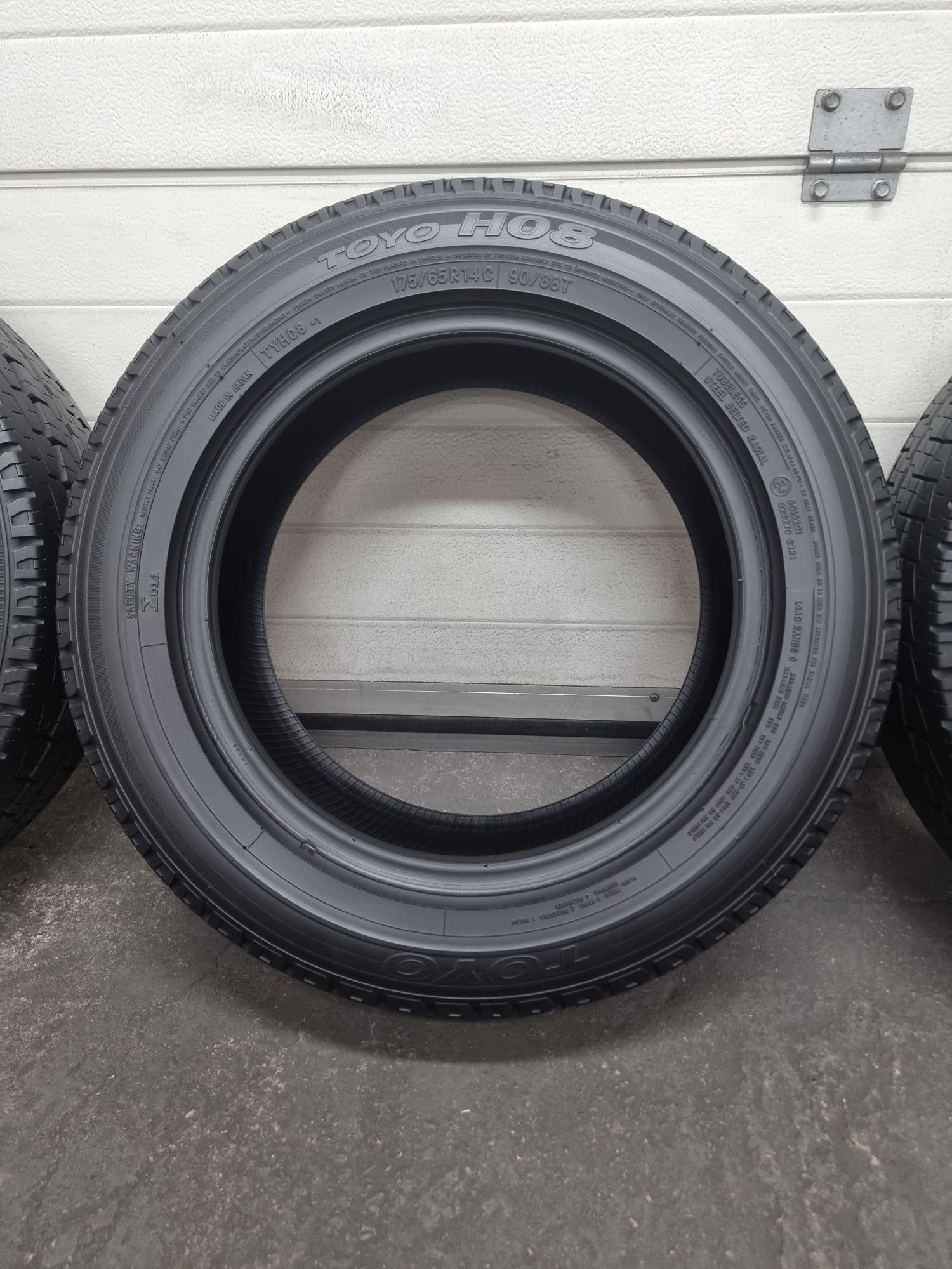 Anvelope Toyo 175 65 14C