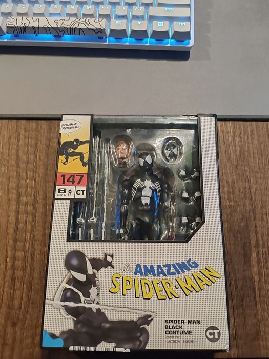 Ct toys Hellverine и Ct toys Black suit spider man