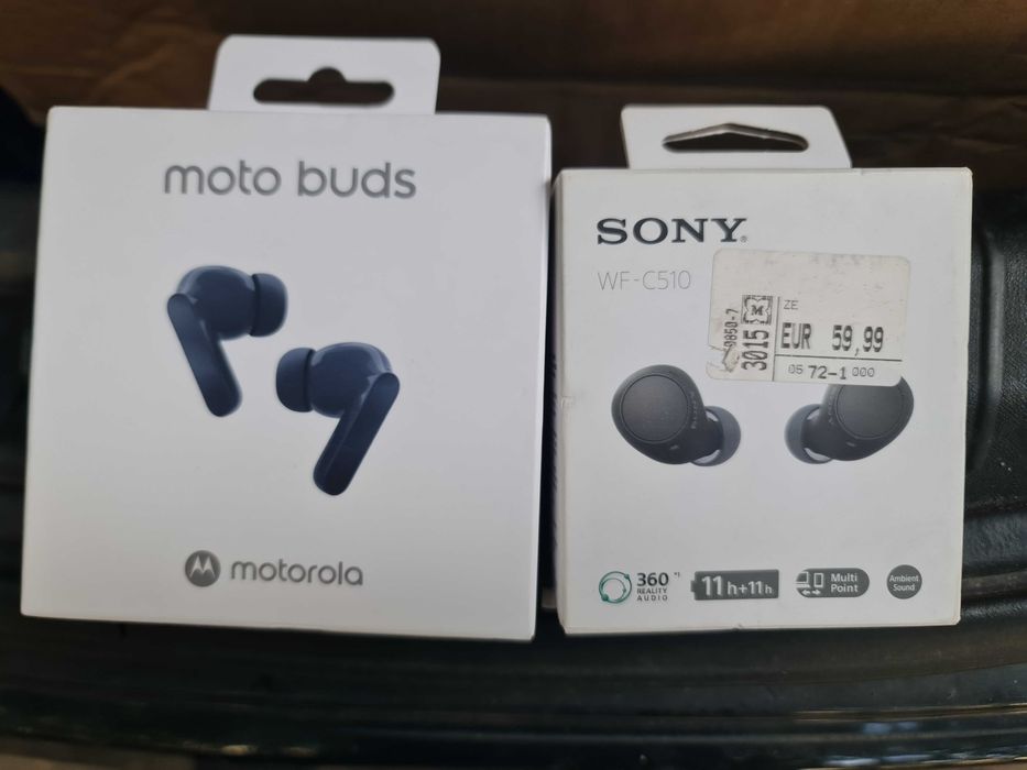 Casti fara fir Sony si Motorola