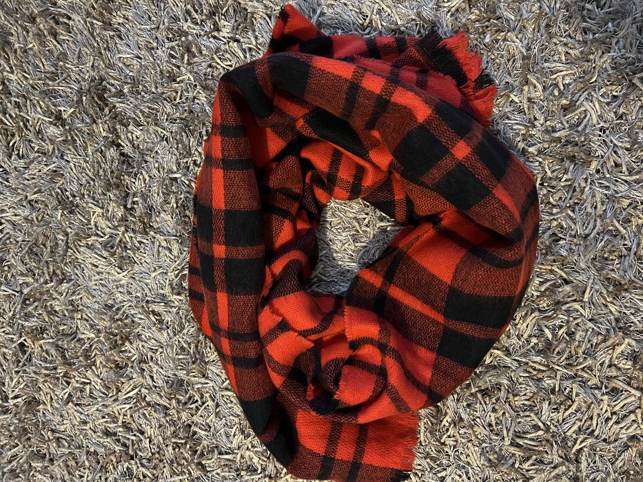 Зимен шал Bershka / Бершка - нов с етикет