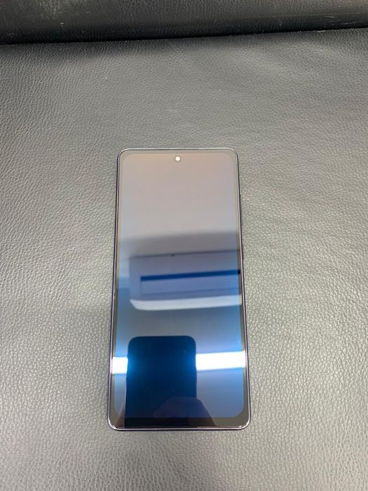 Продается Самсунг S20 FE