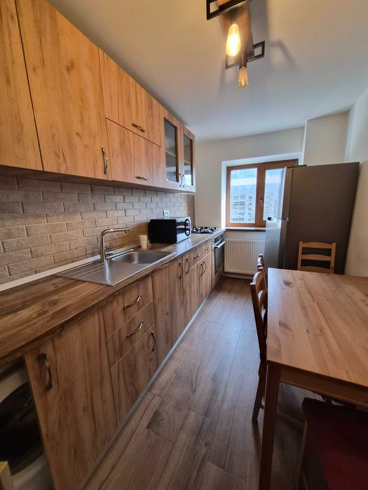 Piata victoriei, apartament spatios amenajari noi, de lux, proprietar.