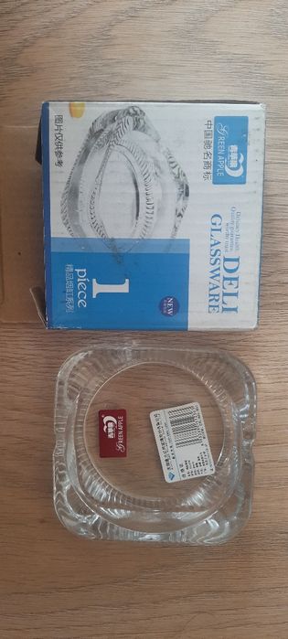 Пепельницы стеклянные, новые
