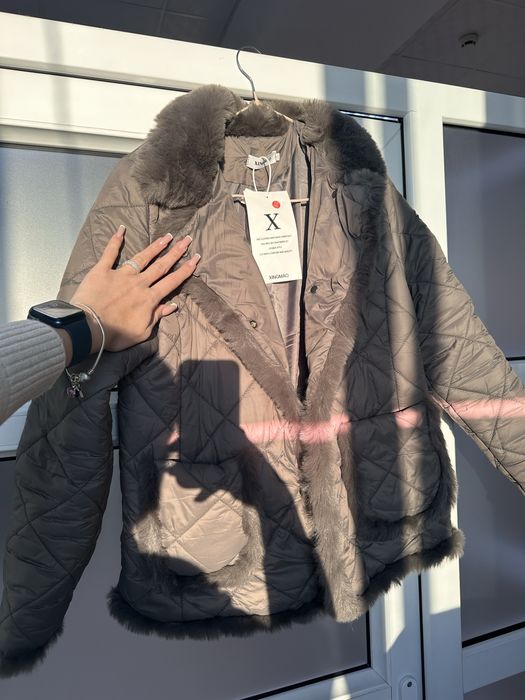 Женская куртка с мехом