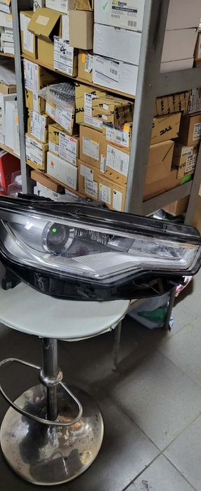 Фар за Ауди A6 2013