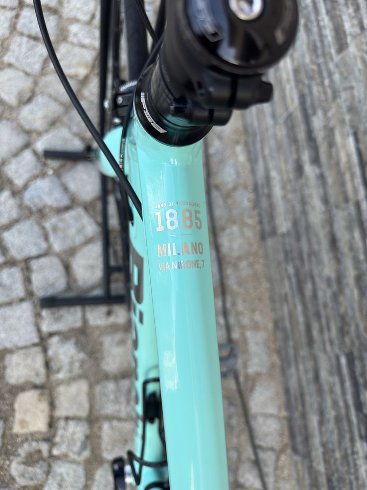 Шосеен велосипед Bianchi via nirone 7 размер: 28/55см