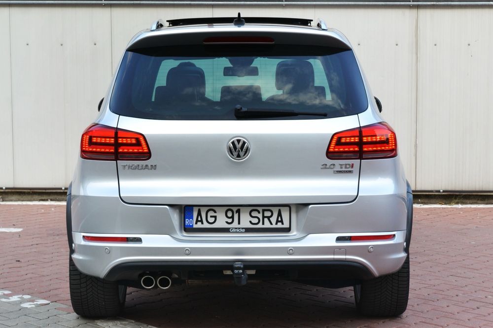 VW Tiguan R-Line 2.0 tdi 177cp Automat4*4/ Webasto/5 Butoane/Panoramic