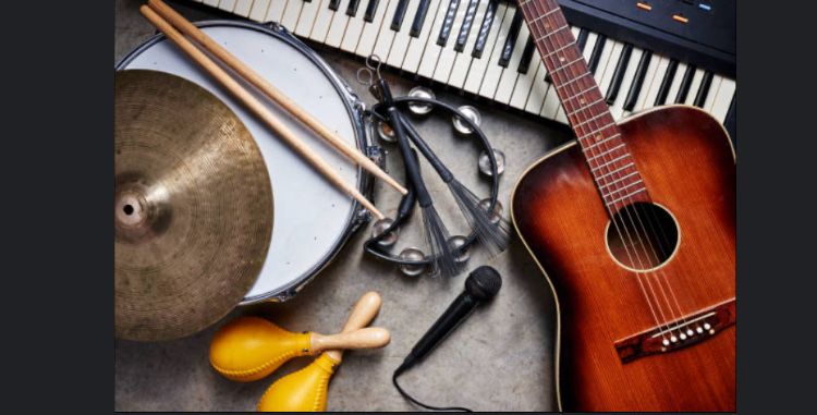 Уроки гитары и домбры