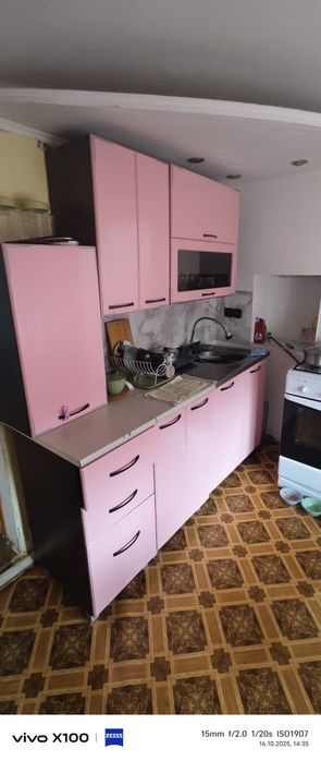 Сдается дом 45 квадратов,с мебелью. Дом на 2 хозяев с общим двором.