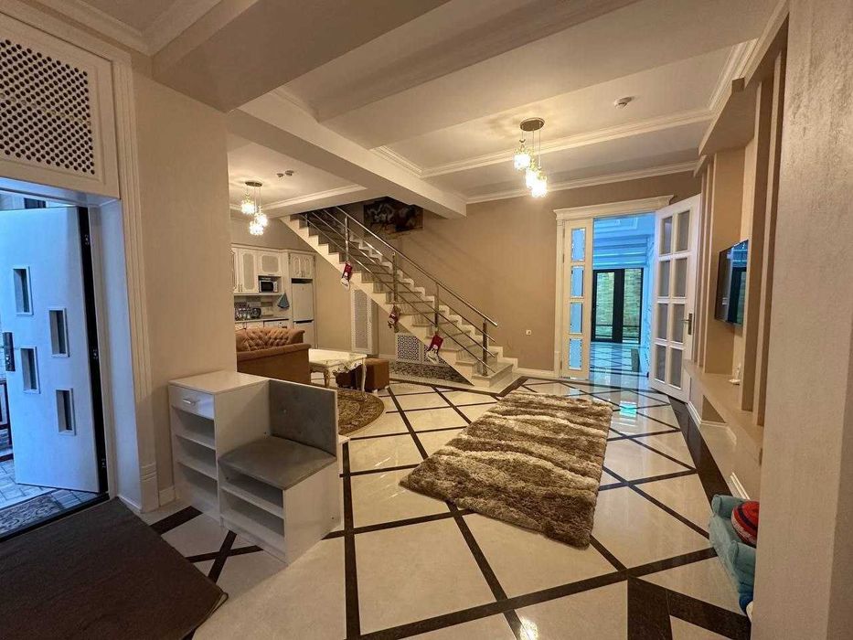 №4405 Продается коттедж с евро ремонтом 2х этажный в согдиана