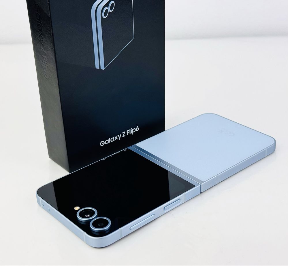 КАТО НОВ! Samsung Galaxy Z Flip 6 5G 256GB 12RAM Blue Гаранция!