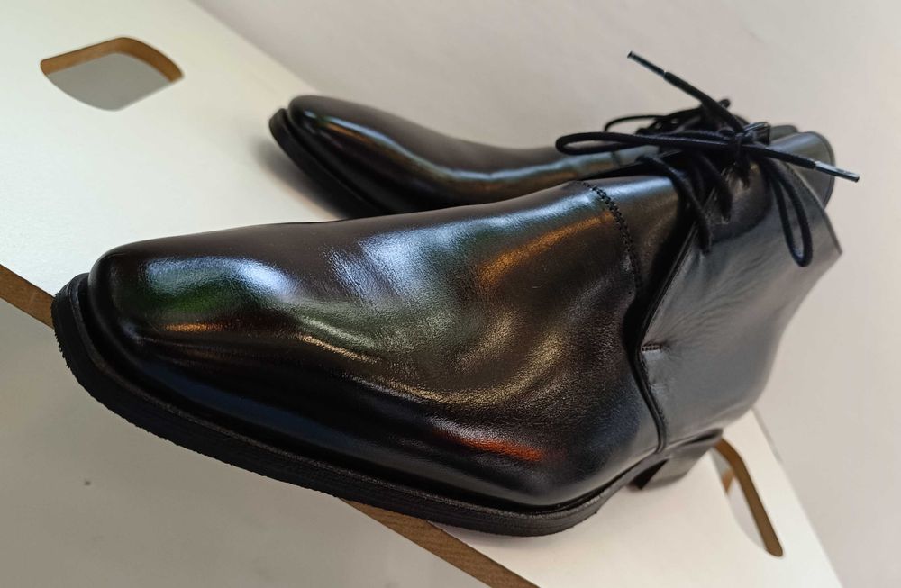 Ghete de lux 40 40.5 45 45.5 GREVE NOI lucrate manual piele naturala