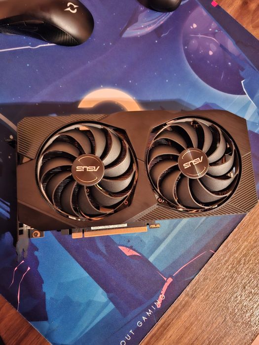 Placa video Asus AMD Rx 5500 XT 8 GB