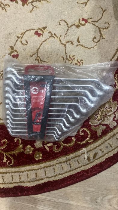 Продают набор ключей intertool 12 шт в комплекте