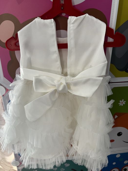 Детска бяла рокля за годинка