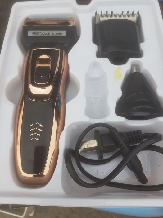 Продам машинку для стрижки волос