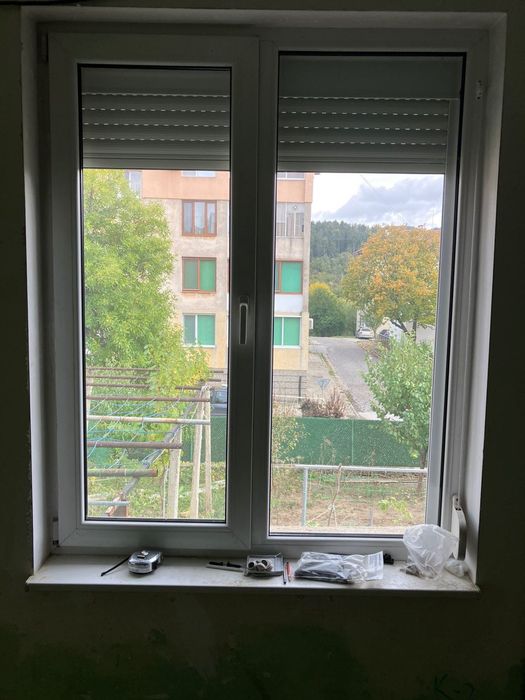 ПВЦ прозорец с щора