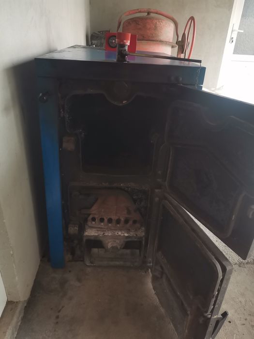 Vând centrală /cazan pe lemne 35 kw