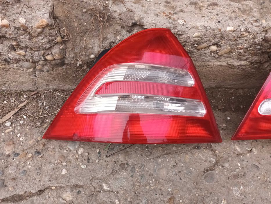 ляв и десен стоп за мерцедес Ц класа В203 седан MERCEDES C class W203