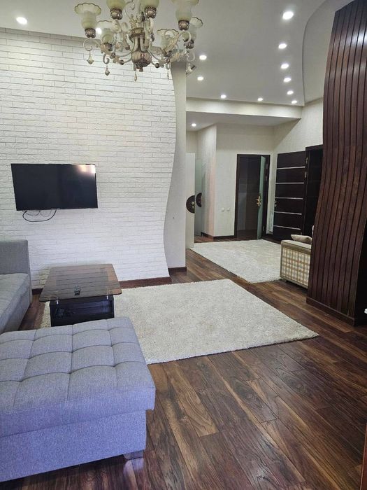 Ойбек Грант мир сдам прелестную квартиру  2 комнт новастройка