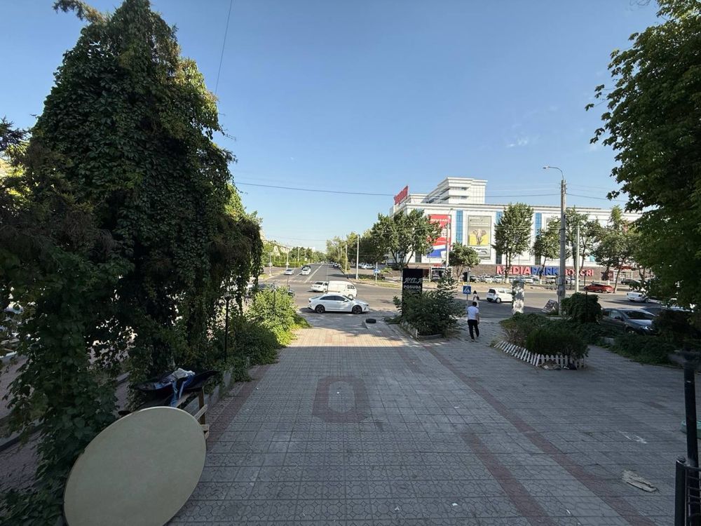 Шухрат евро нежилое помещение 120кв.м первая линия с парковкой срочно