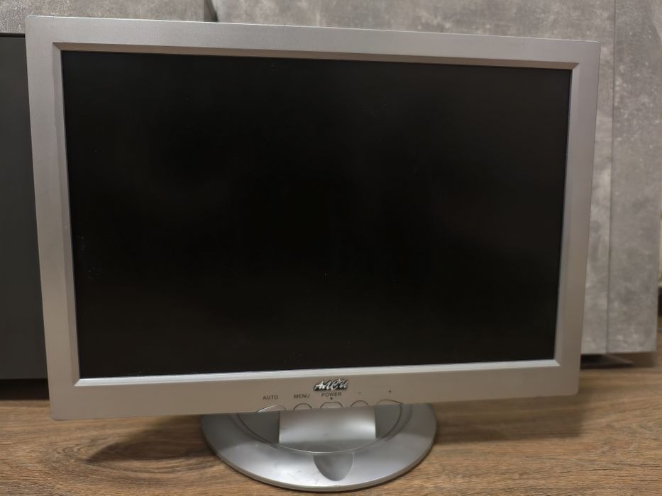 Продаю монитор недорого