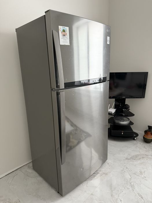 Холодильник LG,