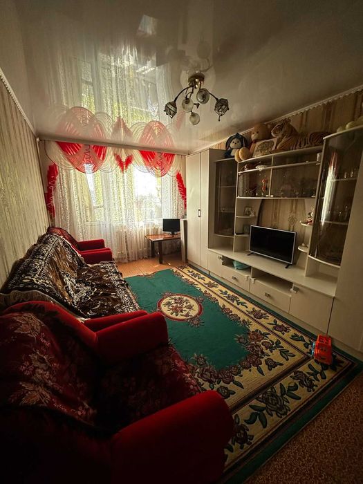 Продам 2 комн квартиру У/П напротив "Алема"