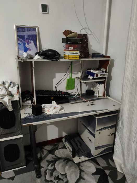 Стол компьютерный