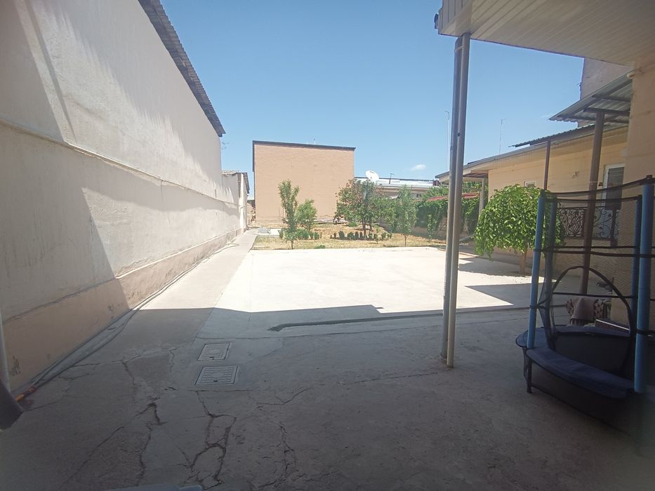 Uchastka sotiladi Uchtepa tumani moljal 129 maktab er maydoni 8.383