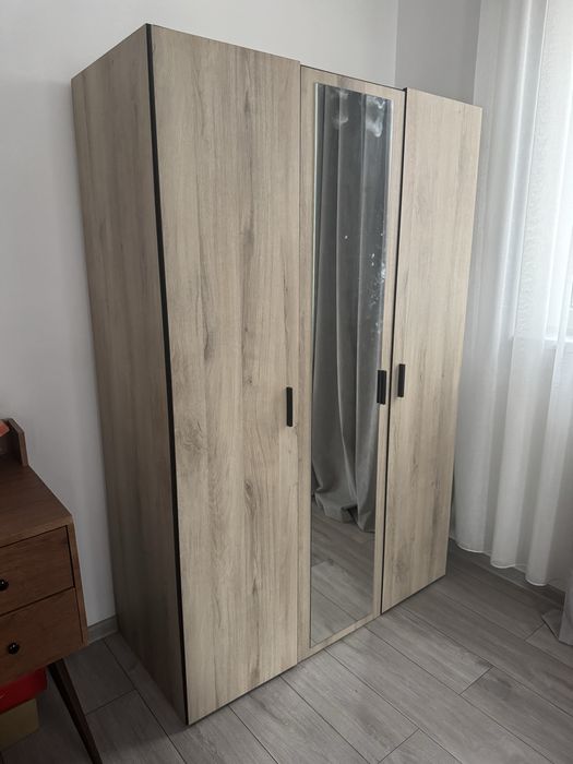 Dormitor complet – Pat + Saltea + Dulap + Comodă