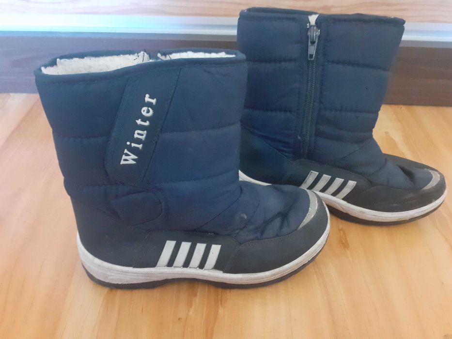 Детски апрески/ботуши