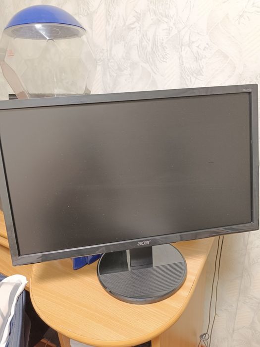 Продам монитор ASER 22 в отличном состоянии.