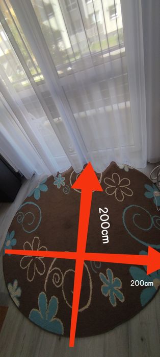 Vând covor in stare foarte buna